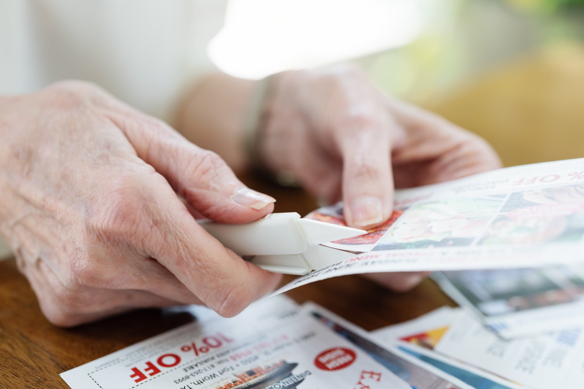 Slice 10595 Self-Opening Scissors | Easy-to-Use with Arthritis or Other Dexterity Issues, Ideal for Sewing, Tailoring & Fibre Artists | Finger Friendly Ceramic Safety Knife Blade