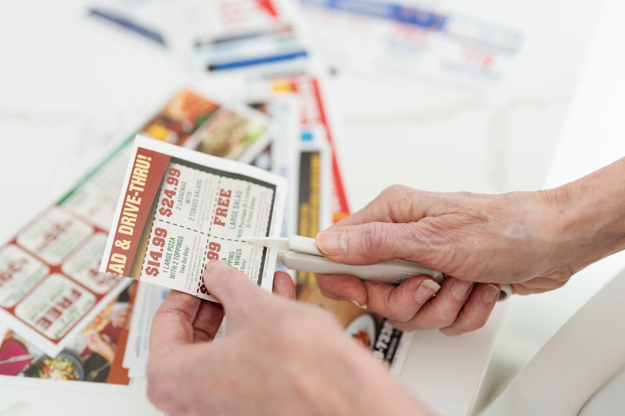 Slice 10595 Self-Opening Scissors | Easy-to-Use with Arthritis or Other Dexterity Issues, Ideal for Sewing, Tailoring & Fibre Artists | Finger Friendly Ceramic Safety Knife Blade