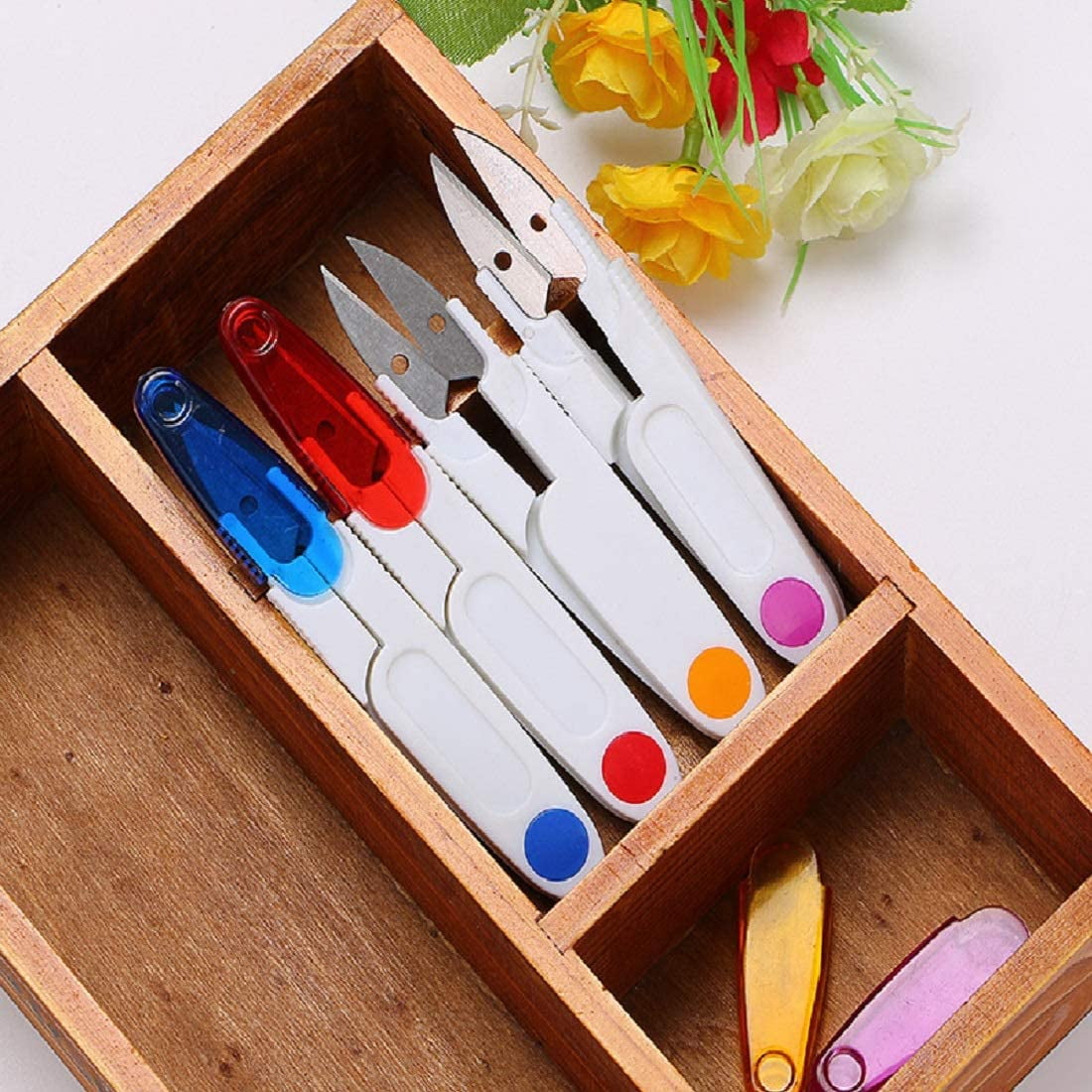 4PCS Portable 4 Inch Small U Shaped Scissors with Safety Cover Yarn Cross-Stitch Thread Sewing Cutter Snips Trimming Nippers - Great for Stitch,Crafts, DIY Supplies (Multicolor:Red,Blue,Orange,White)