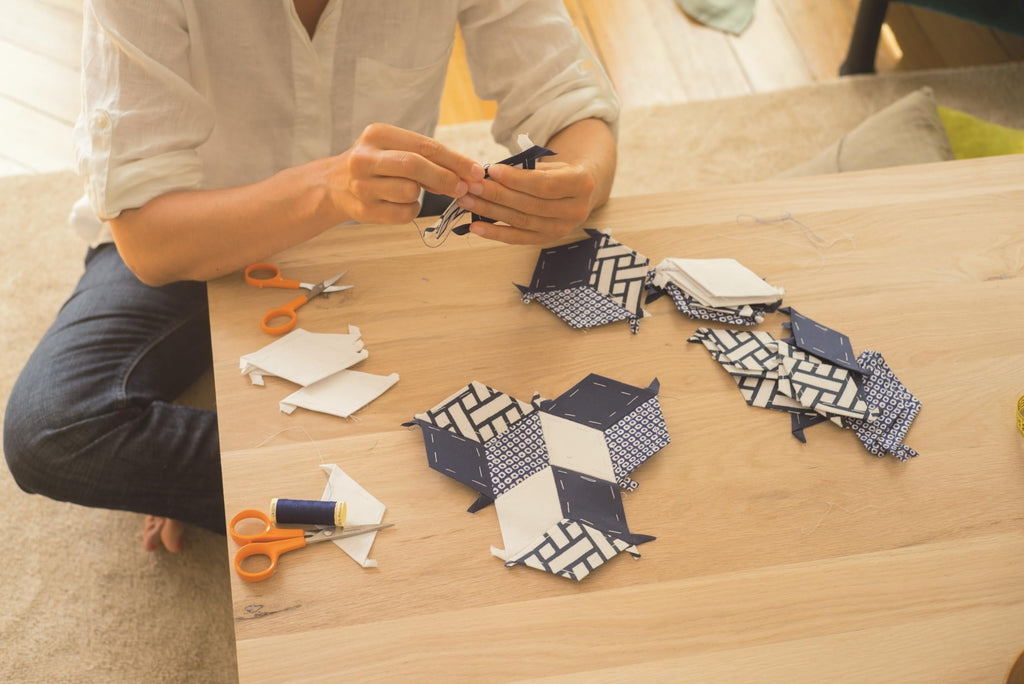 Fiskars Classic Metal Micro-Tip Needlework Scissors, Orange, 5.9 x 1.2 x 12.6 cm