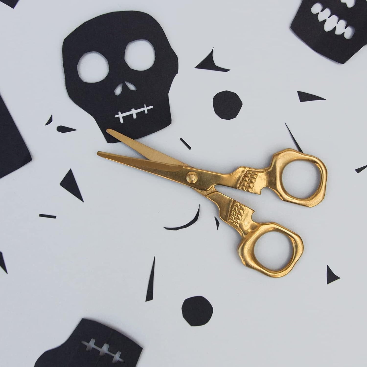 Suck UK Skull Scissor | Gothic Home Decor | Halloween Gothic Desk Accessory