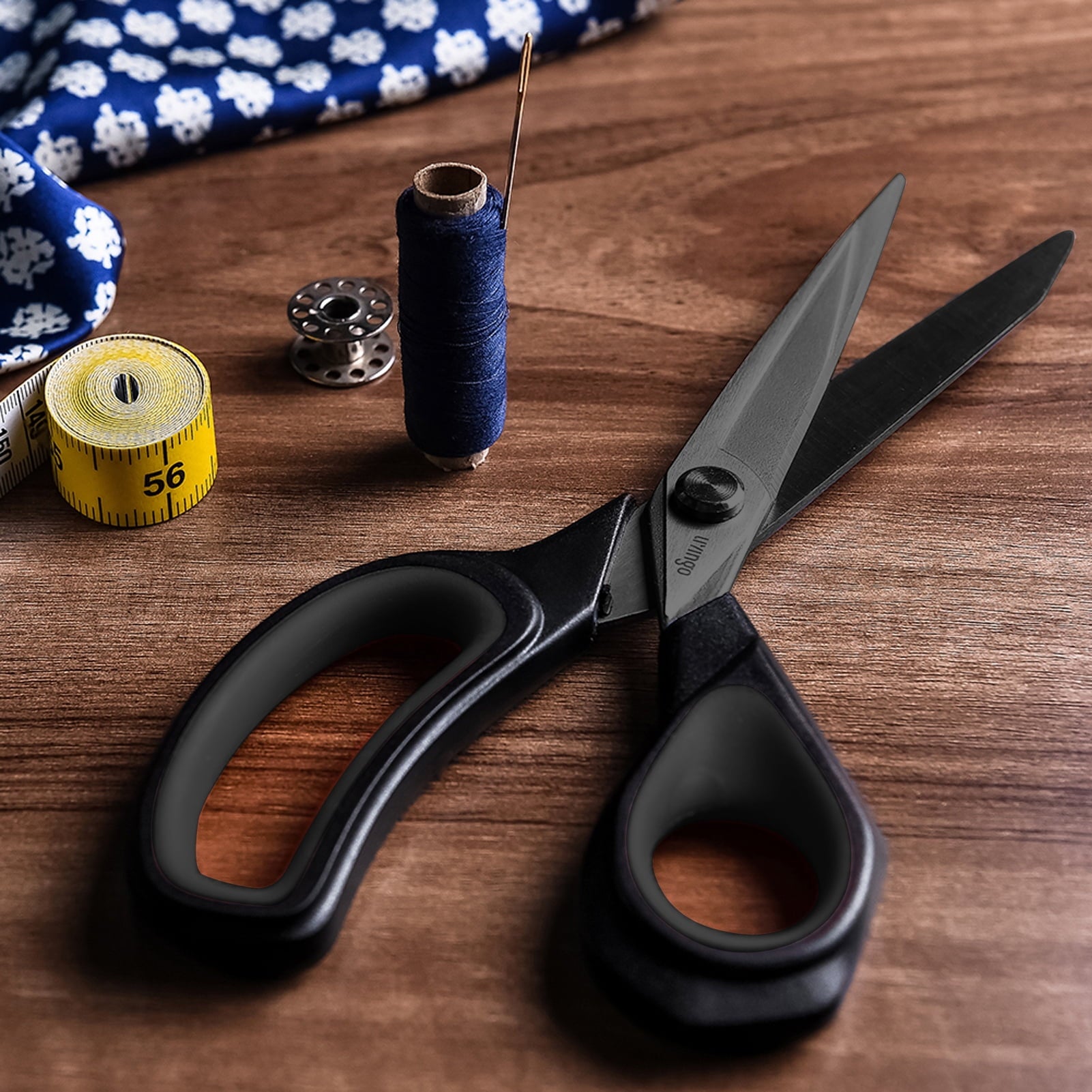 LIVINGO Sharp Fabric Scissors, Titanium Heavy Duty Shears for Sewing Craft, 9.5" Black