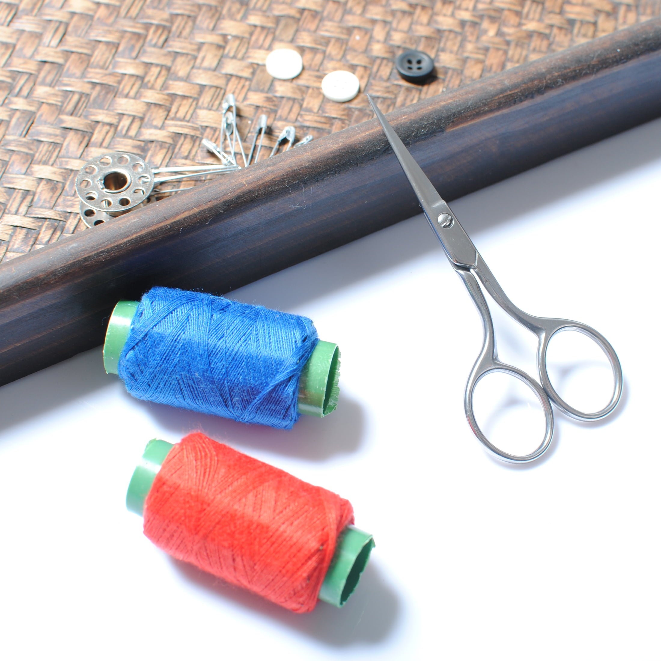 YJSStriving Small Embroidery Scissors 4 Inch Sharp Pointed Tip Precision Scissors Stainless Steel Detail Sewing Scissors for Yarn Thread Cutting, Needlework, Crafting, Sewing