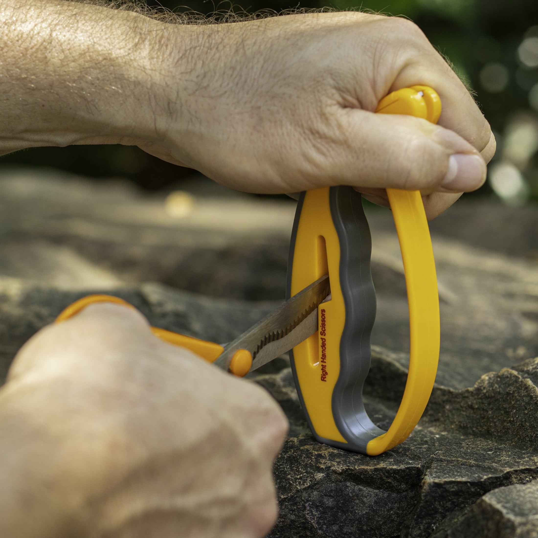 Smith’s 50170 JIFFY V-Sharp Knife & Scissors Sharpener | Yellow & Grey